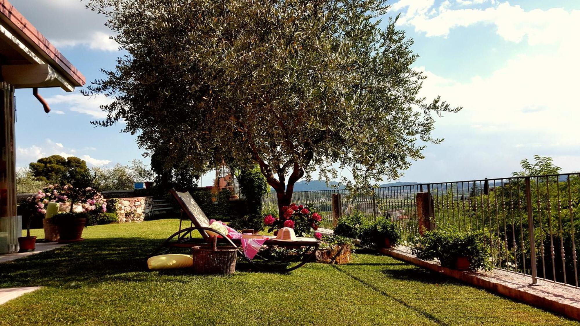 B&B Poggio Caiar Caprino Veronese Exterior photo